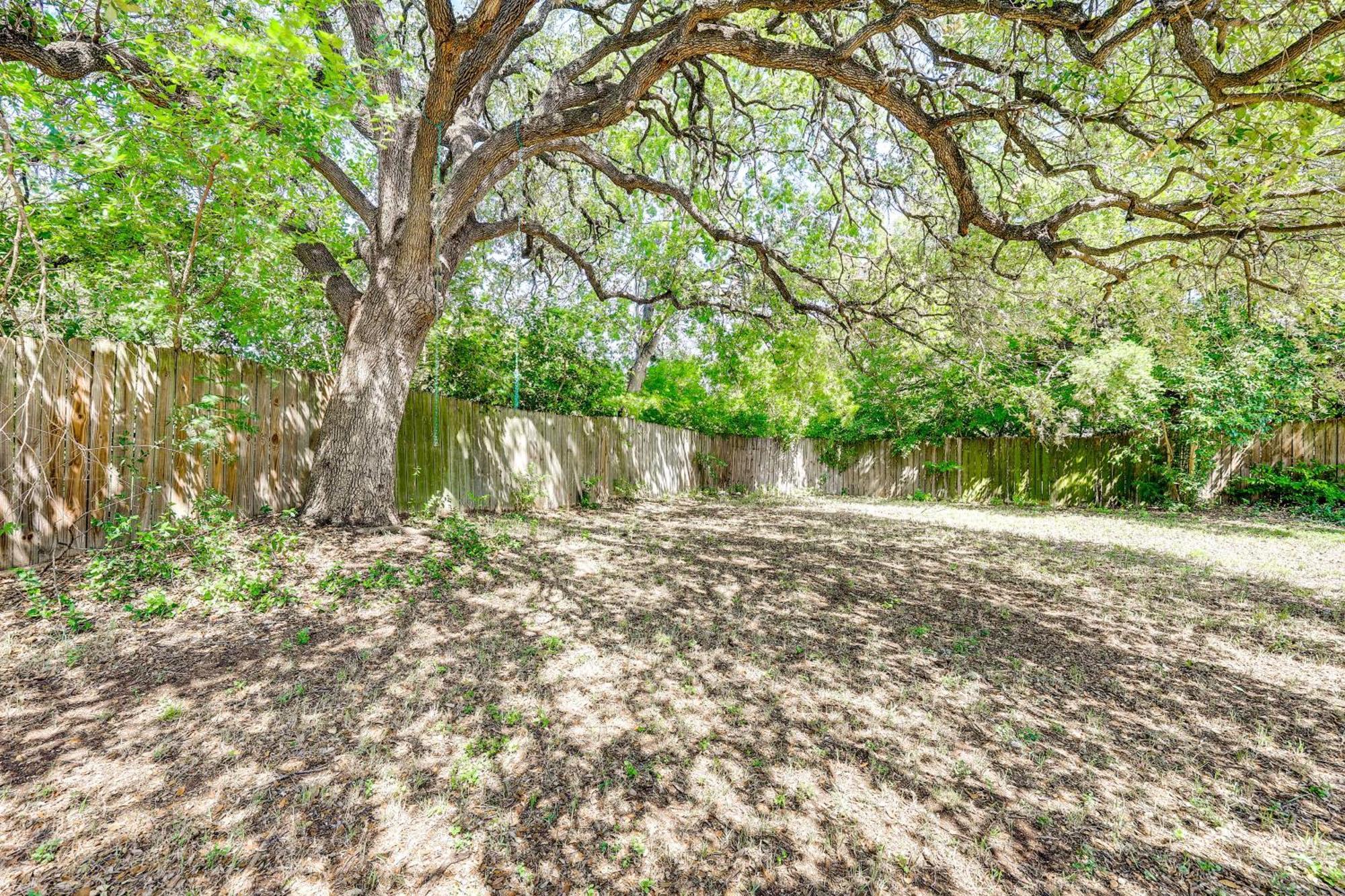 Spacious San Antonio Home Google Fiber, Game Room Экстерьер фото